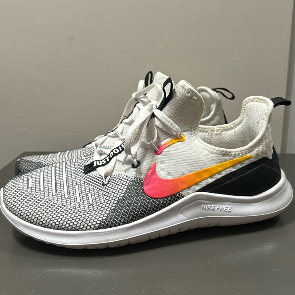 Women’s Nike Free Size 10 Shoe